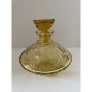 AMBER EMBOSSED DECANTER